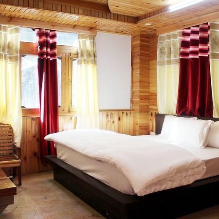 Hotel Uttarayan Sāngla Eksteriør bilde