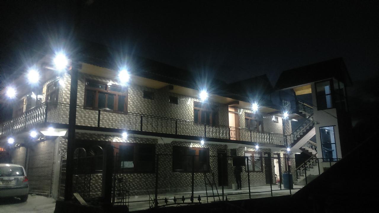 Hotel Uttarayan Sāngla Eksteriør bilde